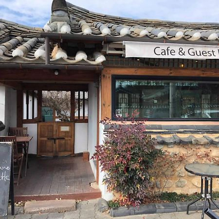 Floral Space Hanok Guesthouse Gyeongju Exterior photo