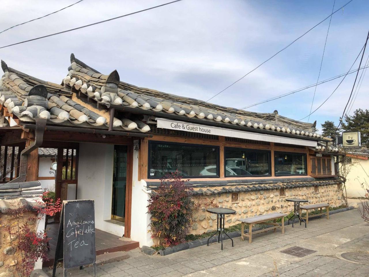 Floral Space Hanok Guesthouse Gyeongju Exterior photo
